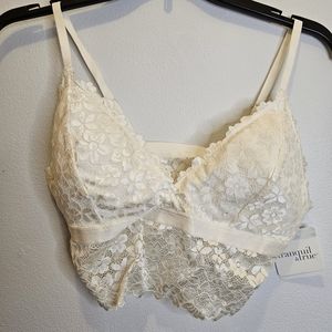 NWT Tranquil & True white bralette Size L